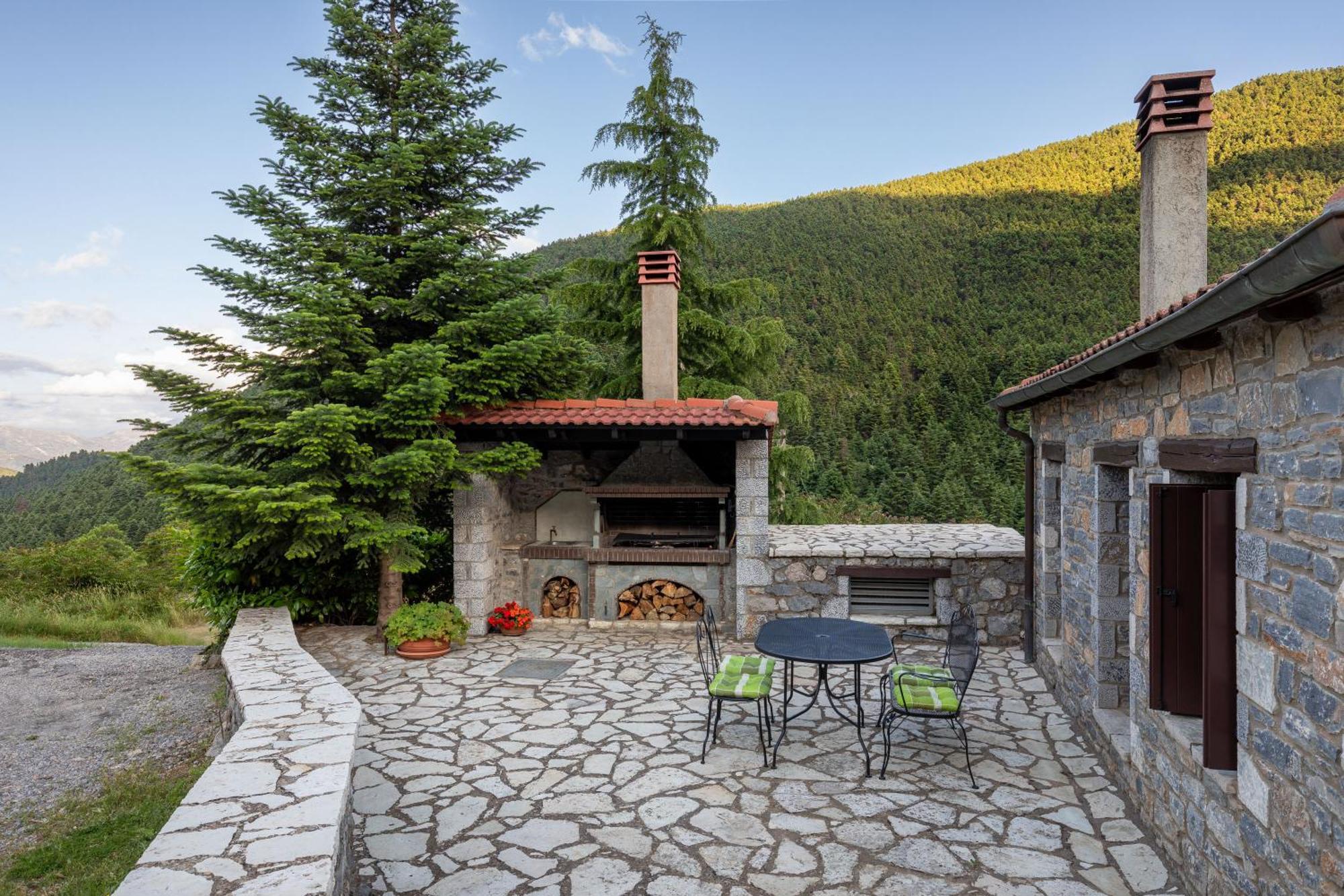 Ostra Menalon Luxury Suites Kardaras Экстерьер фото
